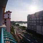 Petronella Apartment C1 Marina Court