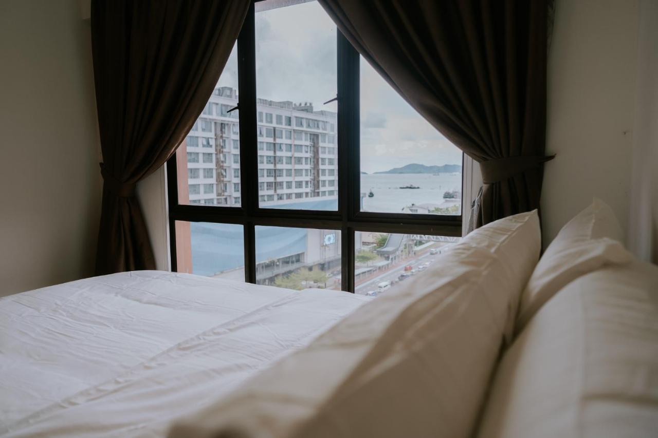 Petronella C1 Marina Court Apartment